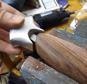 Fitting the pommel to the handle