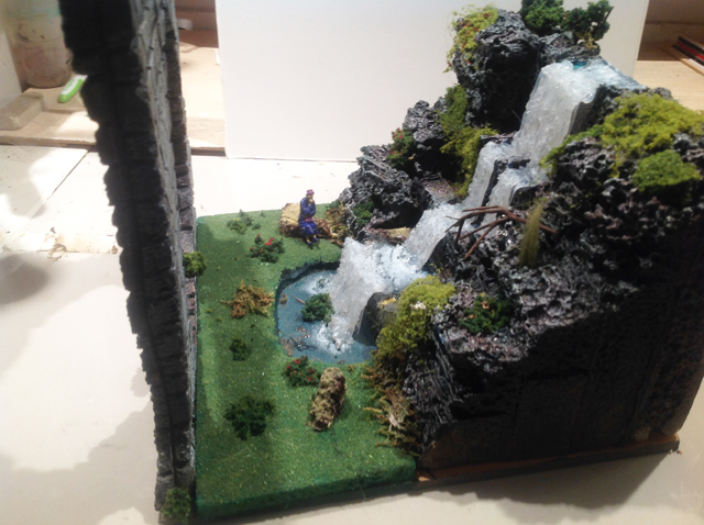 Side view of waterfall diorama