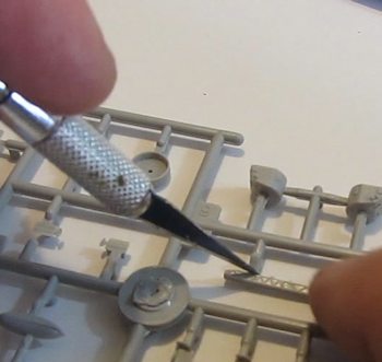 Cut the part from the sprue 