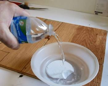 Mix water and glue