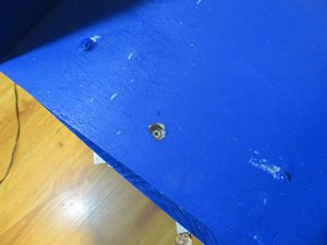 Access hole for bearing bolts