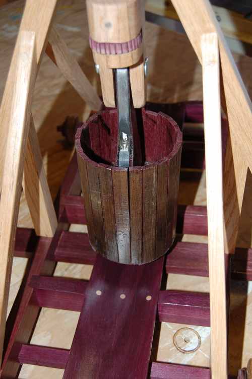 The counterweight basket