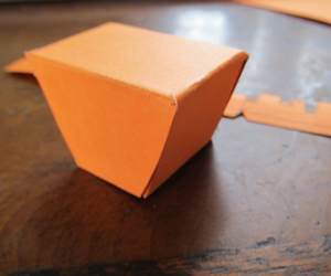 The head is folded