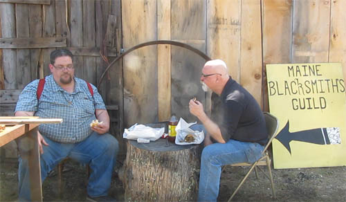 Blacksmithing - Forging a bottle opener 