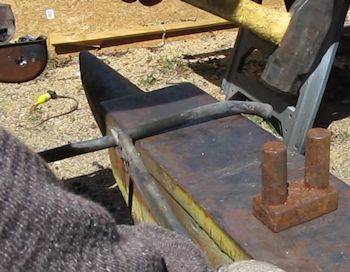 The curving hardy tool