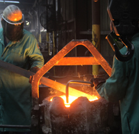 Texaloy foundry pouring molten metal