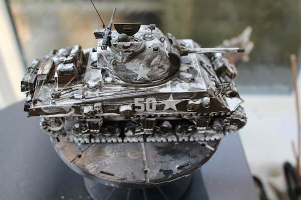 Snow washing technique on a tank