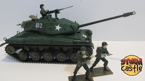 Walker Bulldog Plastic Model Tank