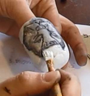 Paint the pommel