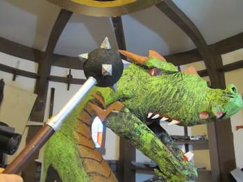 The dragon and the mace