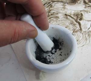 Using a mortar and pestle