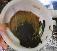 Mixing paint