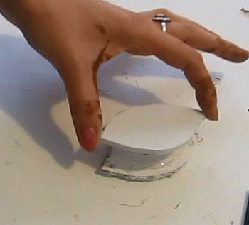 Glue the leaves