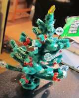 Pipe cleaner christmas tree