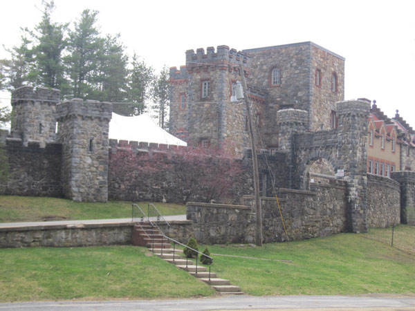 Searles Castle Windham NH