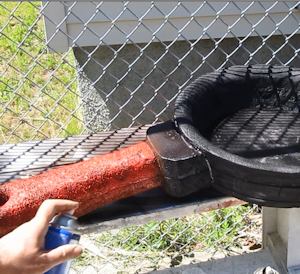 Paint the pan