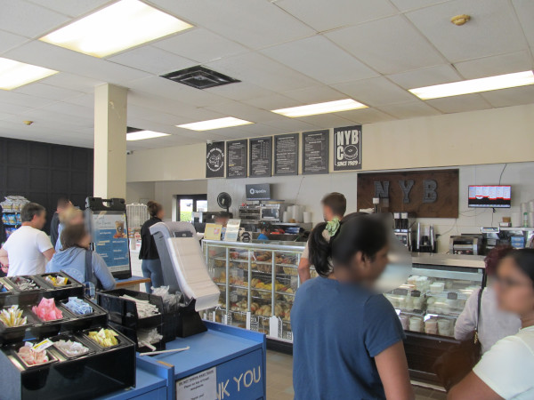 New York Bagel interior